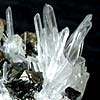 Mineralien: Quarz mit Pyrit und Siderit aus Brasilien